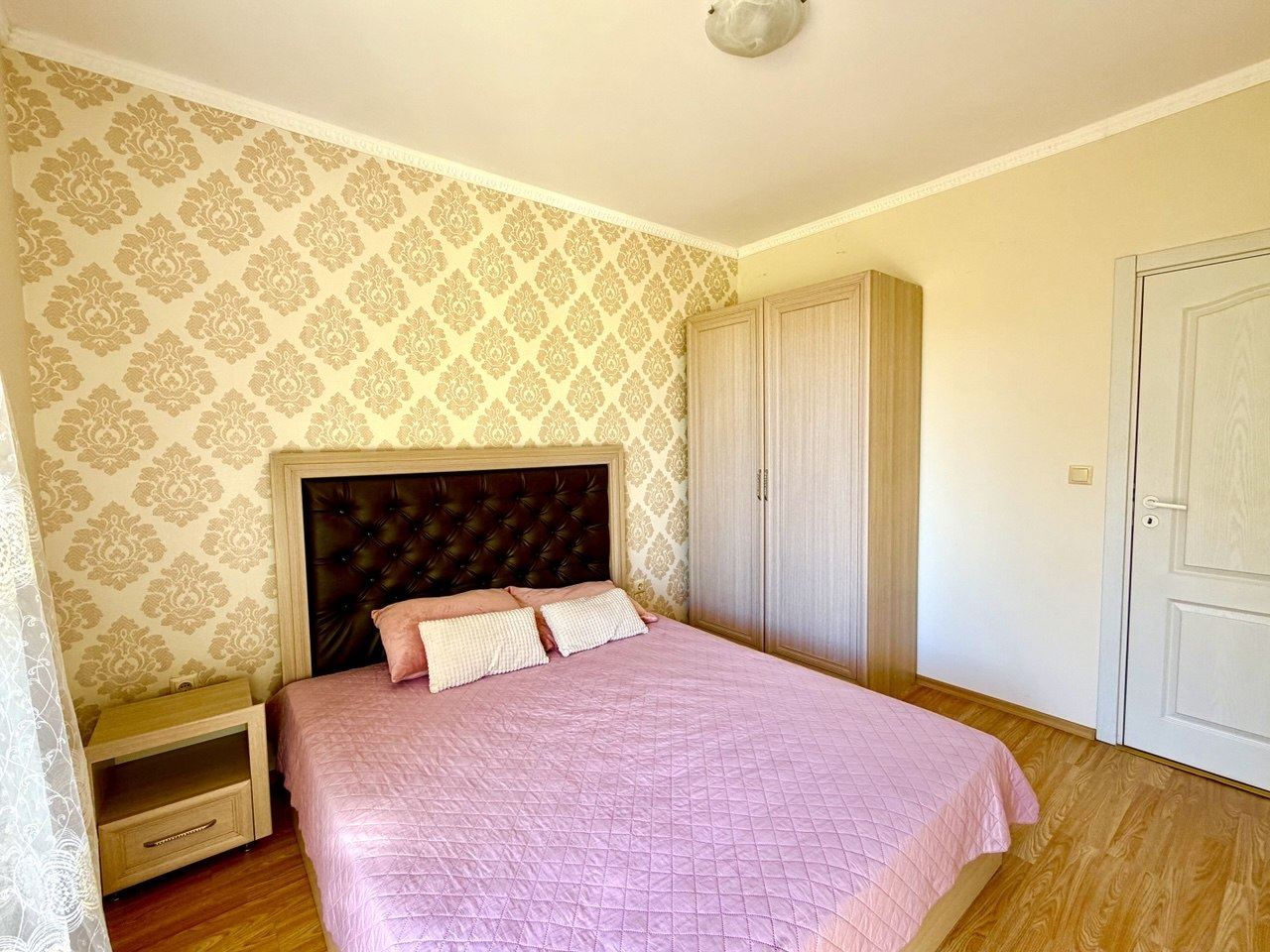 Apartament z jedną sypialnią w Rawdzie – komfort, spokój i morze na wyciągnięcie ręki