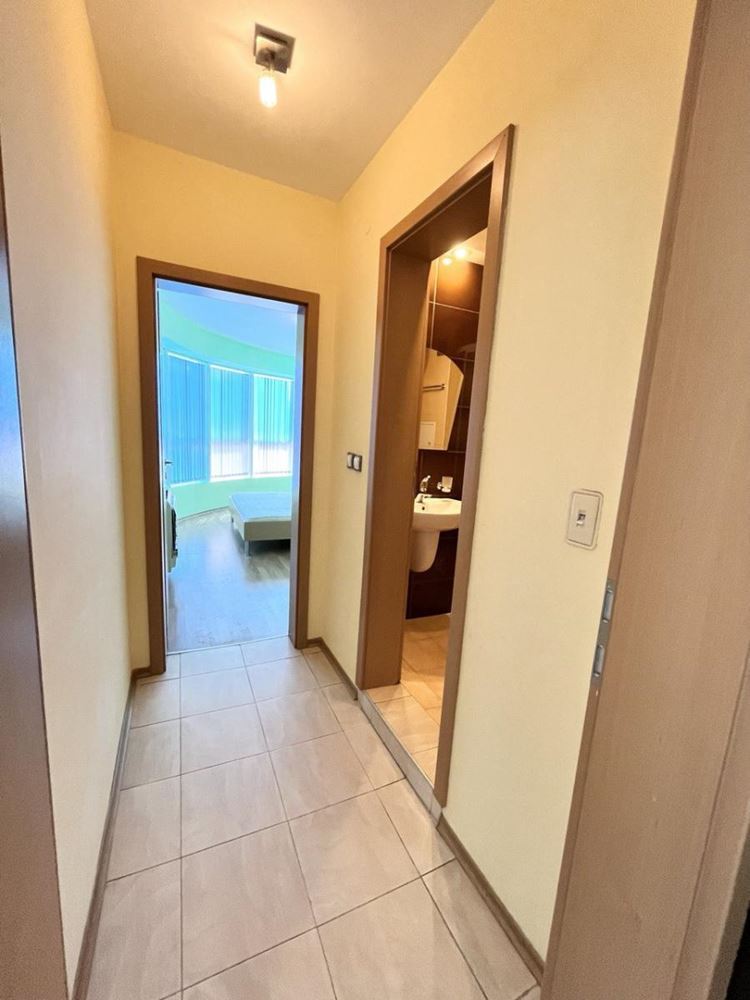 Przestronny apartament z jedną sypialnią i widokiem na basen w doskonale utrzymanym kompleksie w Pomorie