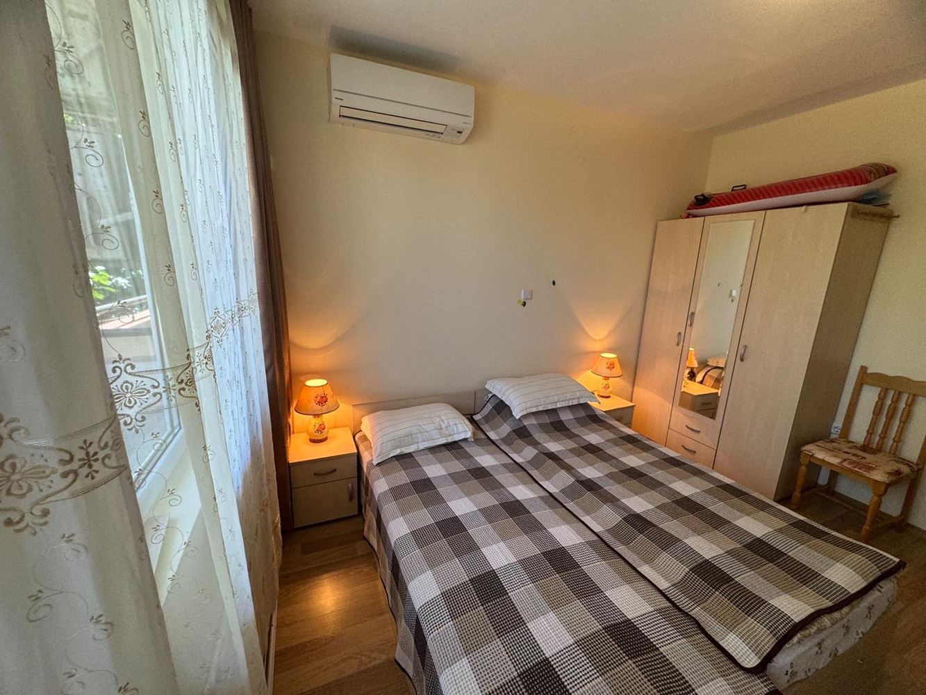 Apartament z jedną sypialnią na Starym Mieście w Pomorie – w pełni umeblowany, w budynku mieszkalnym i gotowy do zamieszkania