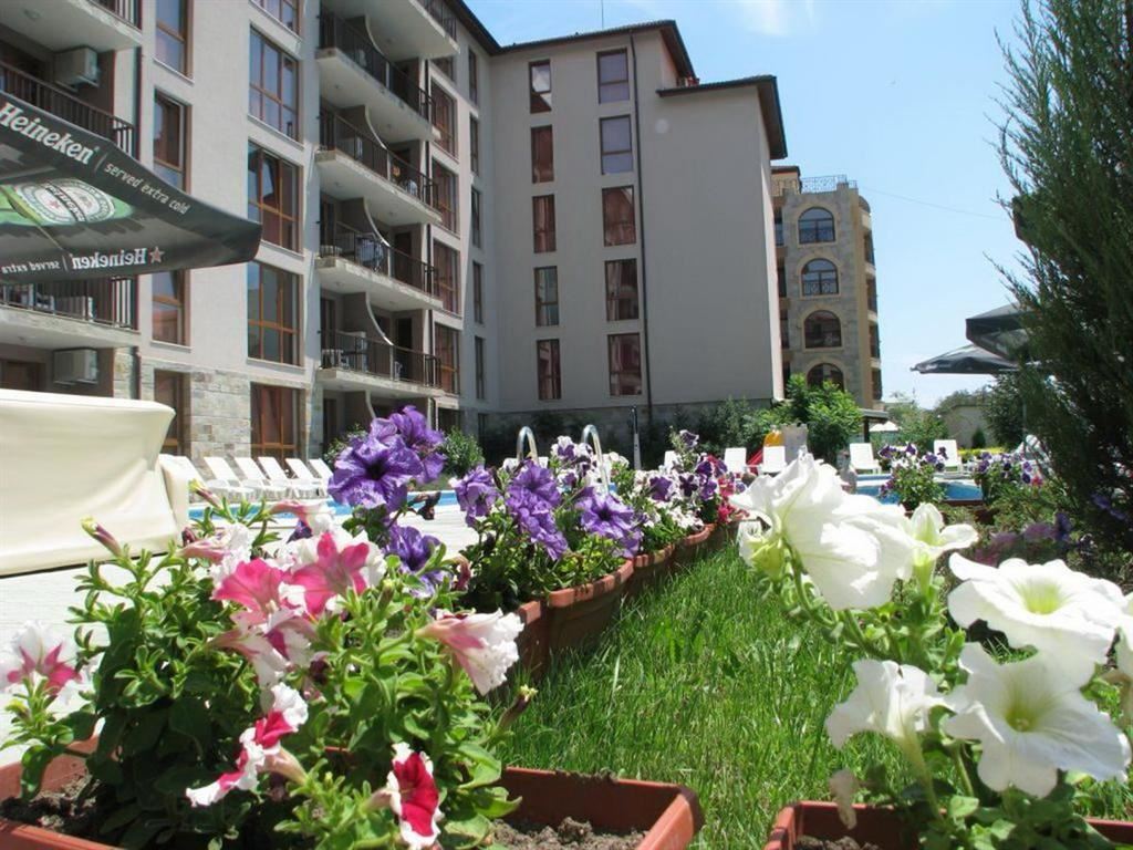 Apartament w kompleksie w Słonecznym Brzegu z basenem, restauracją i niską opłatą za utrzymanie