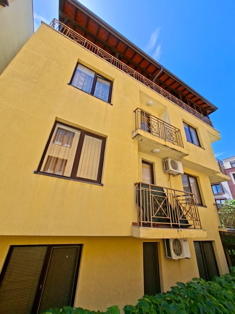 Apartament z jedną sypialnią w Sveti Vlas bez opłaty za utrzymanie – przestrzeń, komfort i bliskość morza