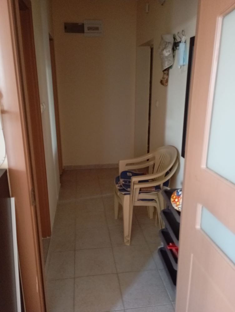  W pełni umeblowany dwupokojowy apartament 200 m od plaży w Rawdzie – cisza, zieleń i komfort w małym kompleksie