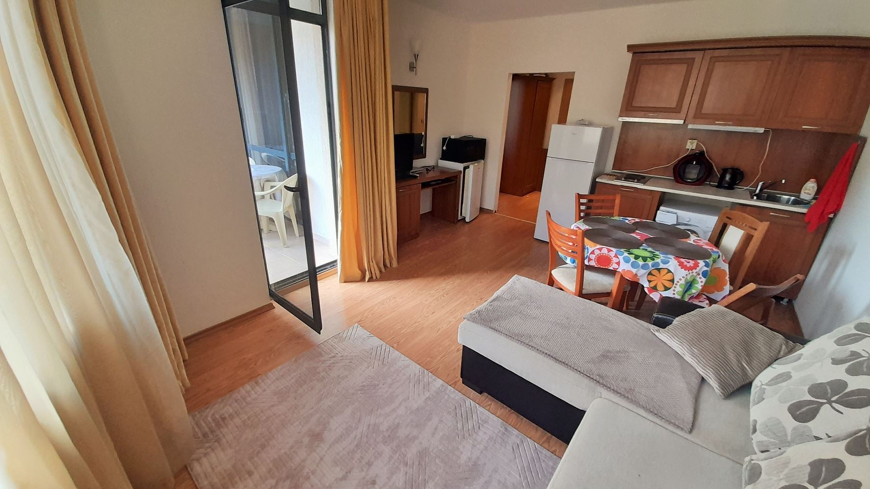 Przestronny apartament z jedną sypialnią w Słonecznym Brzegu – doskonały wybór jako dom i inwestycja