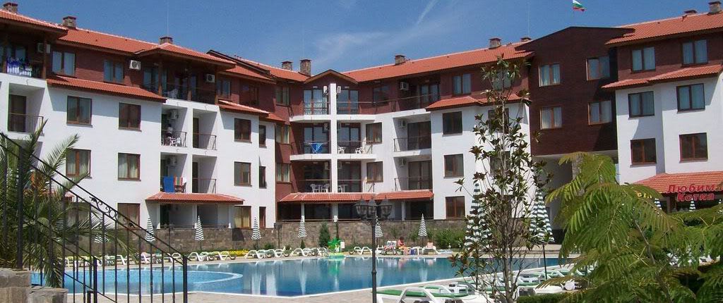 Przestronny apartament z jedną sypialnią i widokiem na zieleń w Nesebyrze – gotowy do zamieszkania