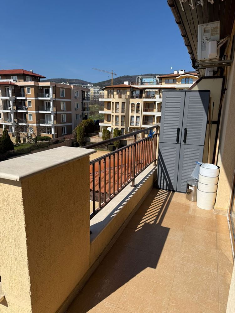 Dwupokojowe mieszkanie 100 m od morza w Świętym Własie – wysoka jakość życia, spokój i doskonała lokalizacja