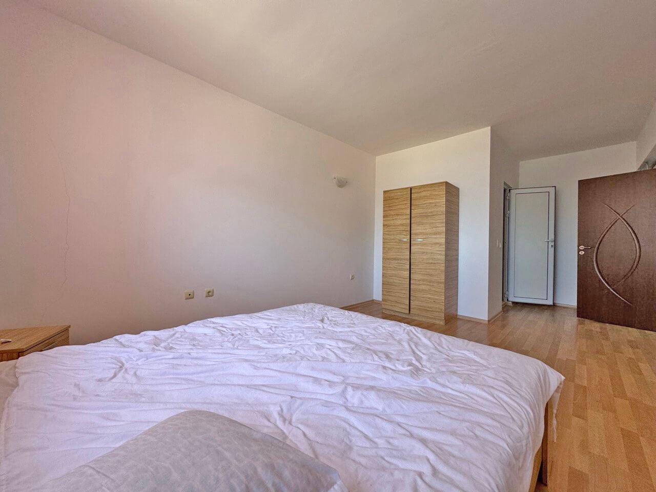 Słoneczny i przestronny apartament z jedną sypialnią i widokiem na morze w Słonecznym Brzegu