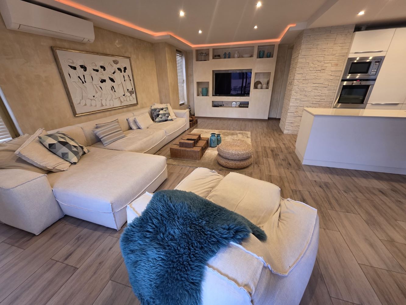 Nessebar: luksusowe mieszkanie z dwiema sypialniami i panoramicznym widokiem na morze – 183 m² przestrzeni, komfortu i stylu