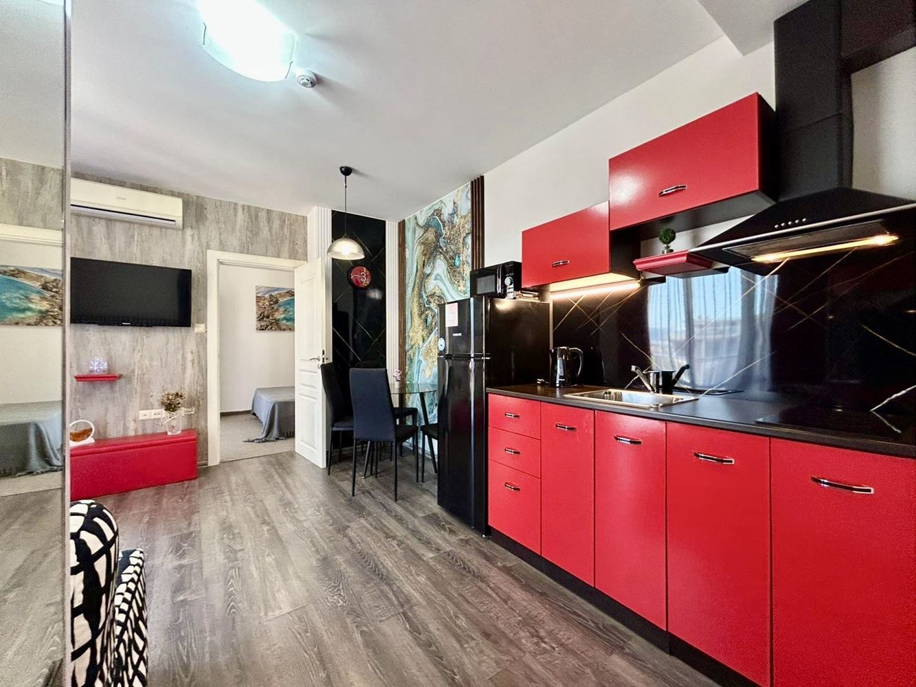 Apartament z jedną sypialnią i dwoma przestronnymi tarasami w Słonecznym Brzegu – w pełni umeblowany i gotowy do użytkowania