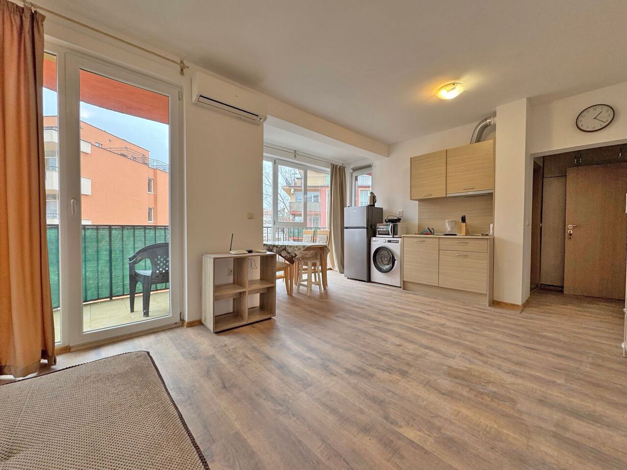 Mieszkanie z jedną sypialnią z widokiem na basen w prestiżowym kompleksie w Słonecznym Brzegu