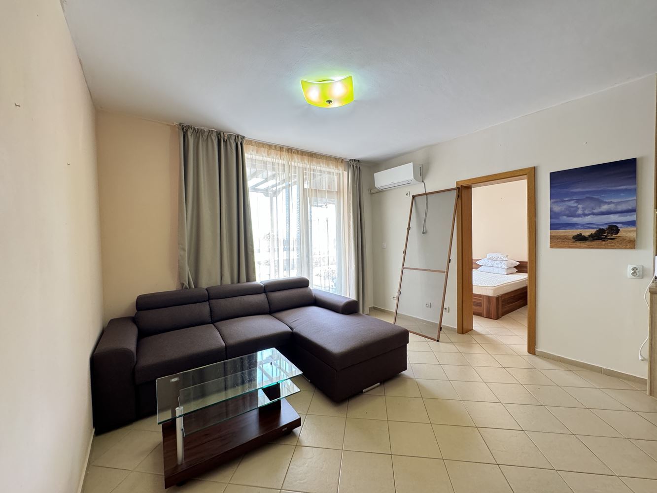 Przestronny apartament z dwiema sypialniami w pierwszej linii brzegowej w Sweti Własie – widok na morze i baseny
