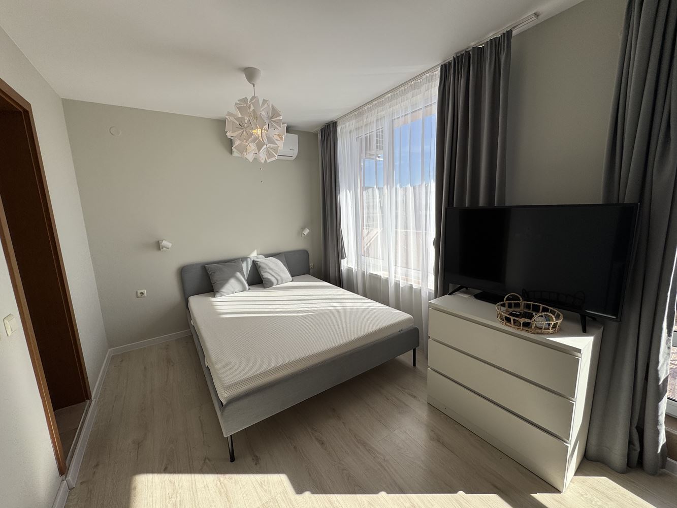 Studio z widokiem na basen w kompleksie z doskonałą infrastrukturą w Słonecznym Brzegu