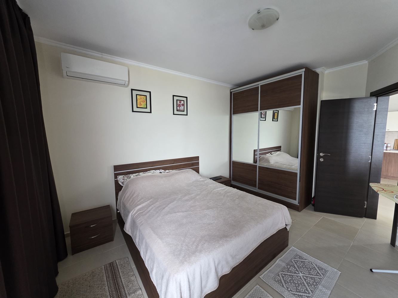 Apartament z jedną sypialnią w pierwszej linii z frontalnym widokiem na morze w Nessebarze