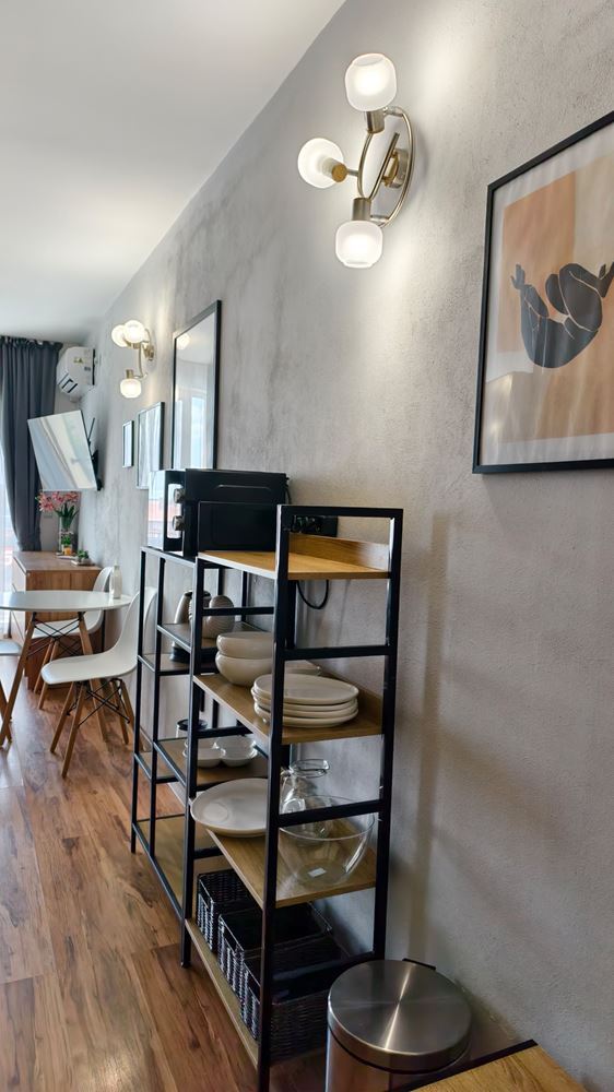 Przestronne, nowocześnie umeblowane studio z wydzieloną sypialnią w kompleksie w Aheloy – gotowe do zamieszkania