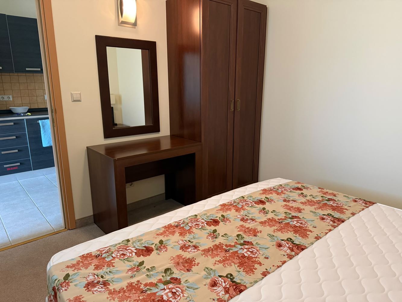Przestronny apartament z jedną sypialnią w pierwszej linii brzegowej w Pomorie