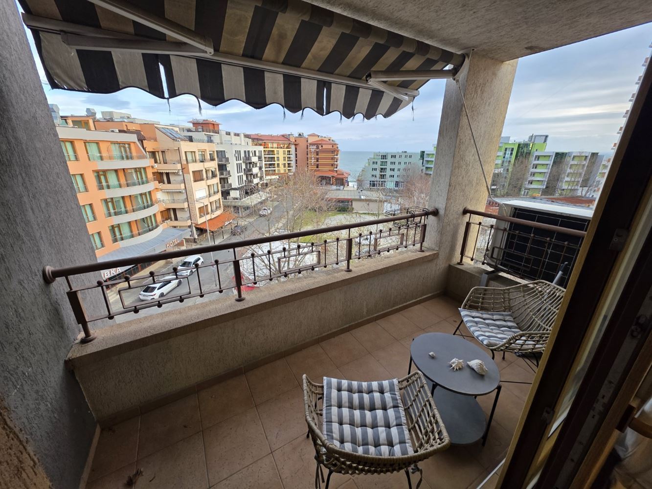Nessebar: luksusowe mieszkanie z dwiema sypialniami i panoramicznym widokiem na morze – 183 m² przestrzeni, komfortu i stylu