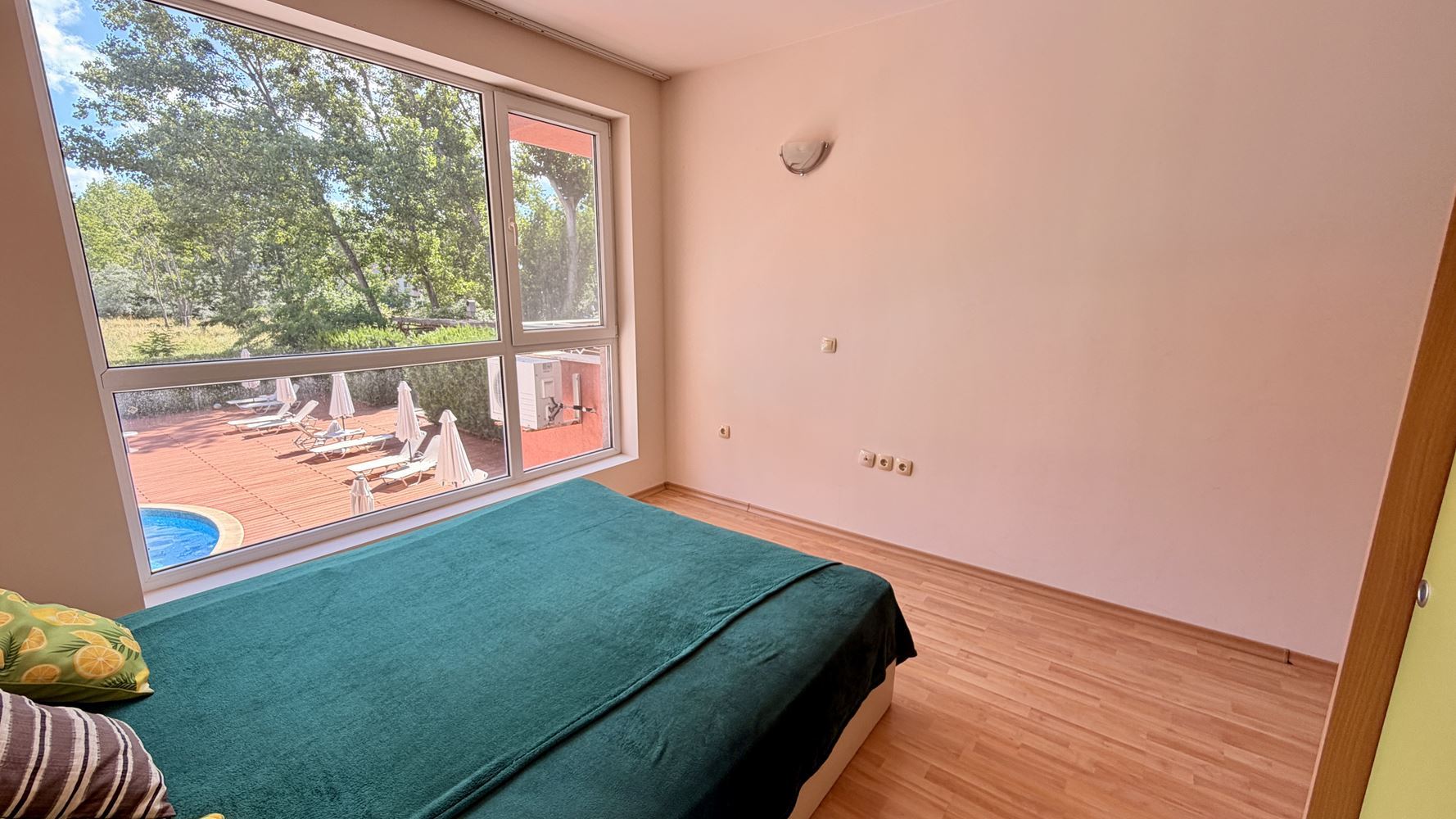 Słoneczny Brzeg: apartament z jedną sypialnią 300 metrów od plaży – komfort, jakość i doskonała inwestycja