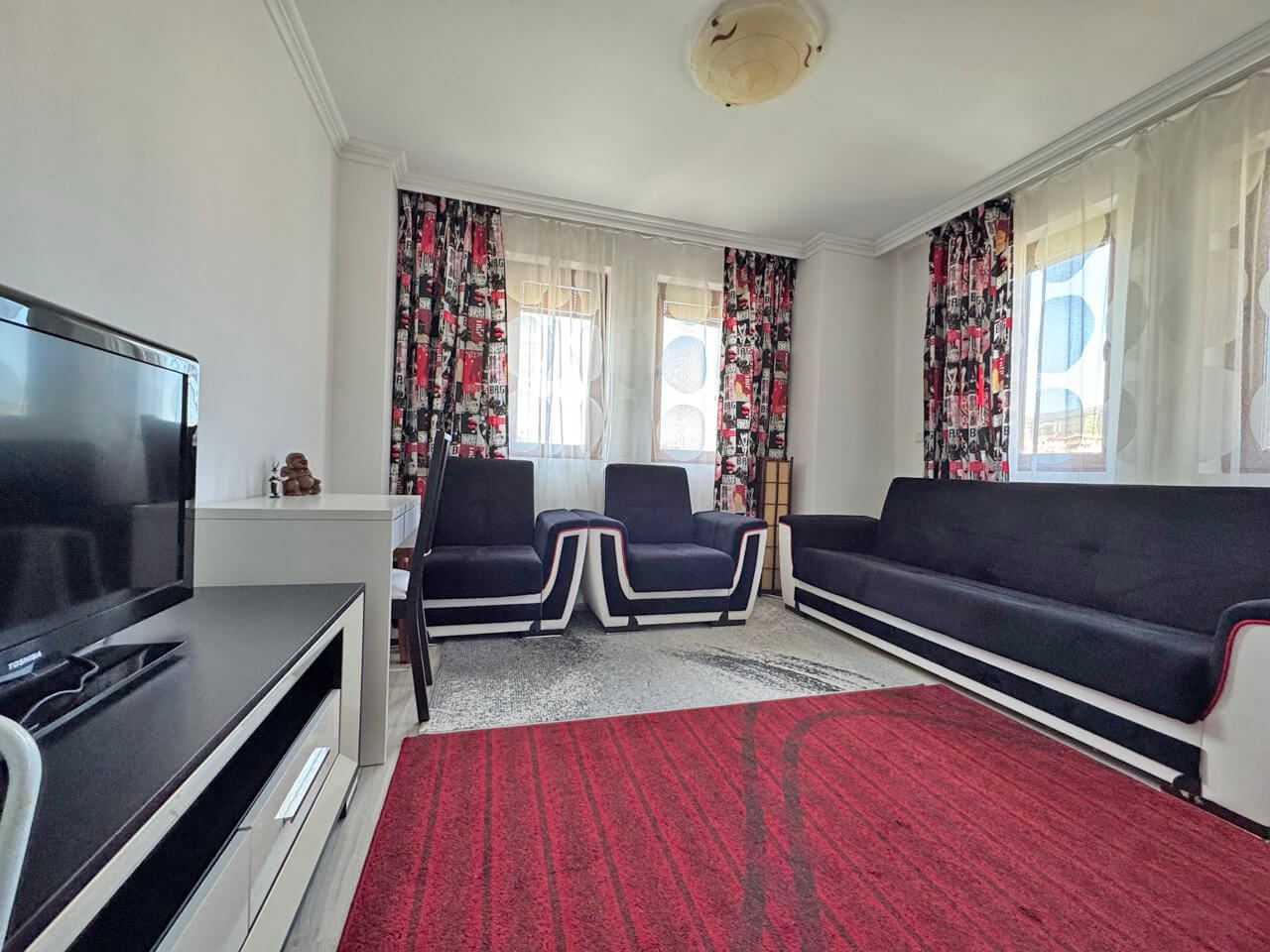 Przestronne mieszkanie z 2 sypialniami w butikowym kompleksie kilka metrów od morza w Sveti Vlas