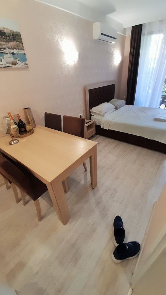 Luksusowe studio na parterze w prestiżowym kompleksie w Słonecznym Brzegu – komfort, udogodnienia i doskonała inwestycja