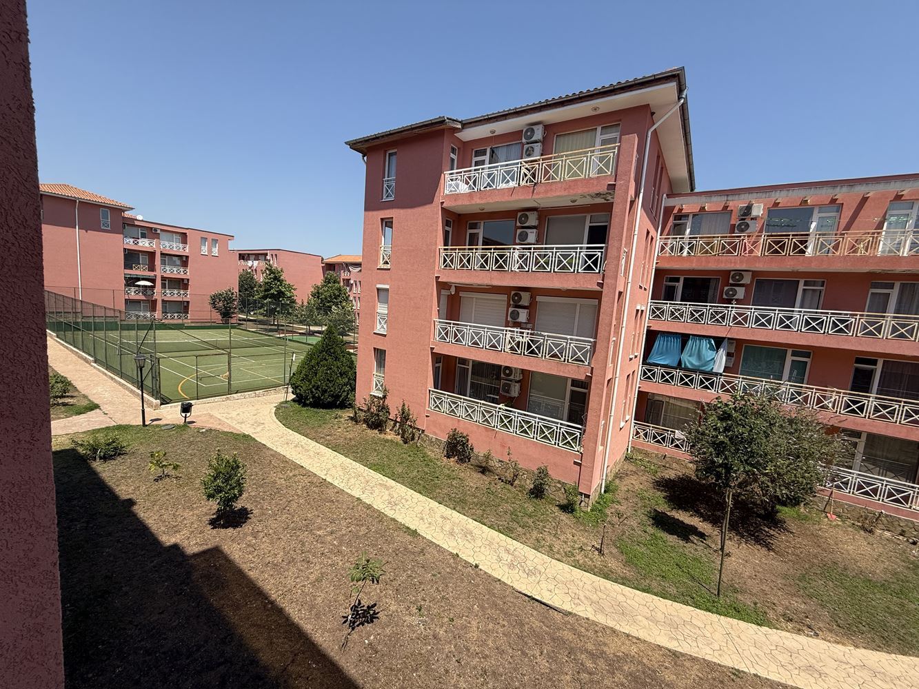 W pełni umeblowane mieszkanie z jedną sypialnią z widokiem na basen w Słonecznym Brzegu