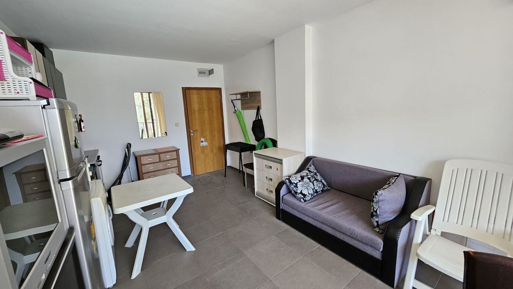 Apartament w kompleksie w Słonecznym Brzegu z basenem, restauracją i niską opłatą za utrzymanie