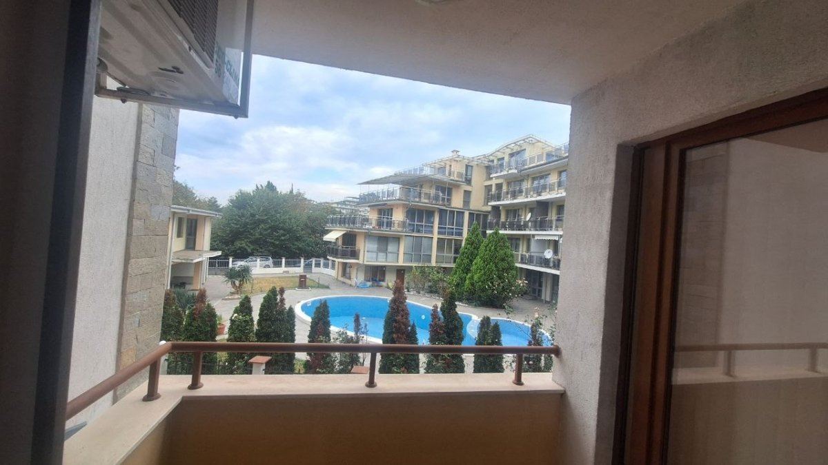 Przestronny apartament z dwiema sypialniami zaledwie kilka metrów od plaży w Rawdzie