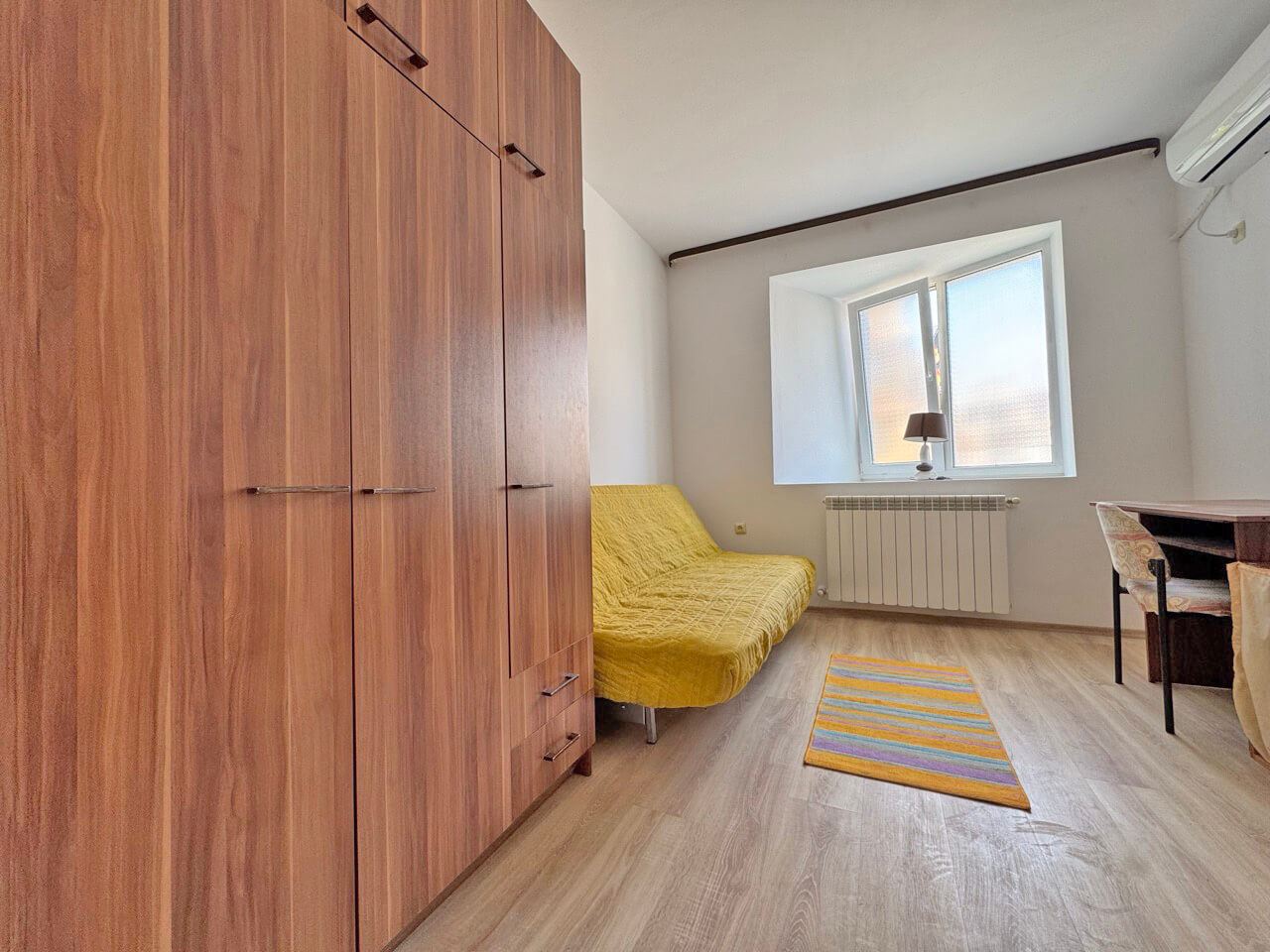 Przestronny apartament z trzema sypialniami do całorocznego zamieszkania w dzielnicy Czerno More w Nesebyrze