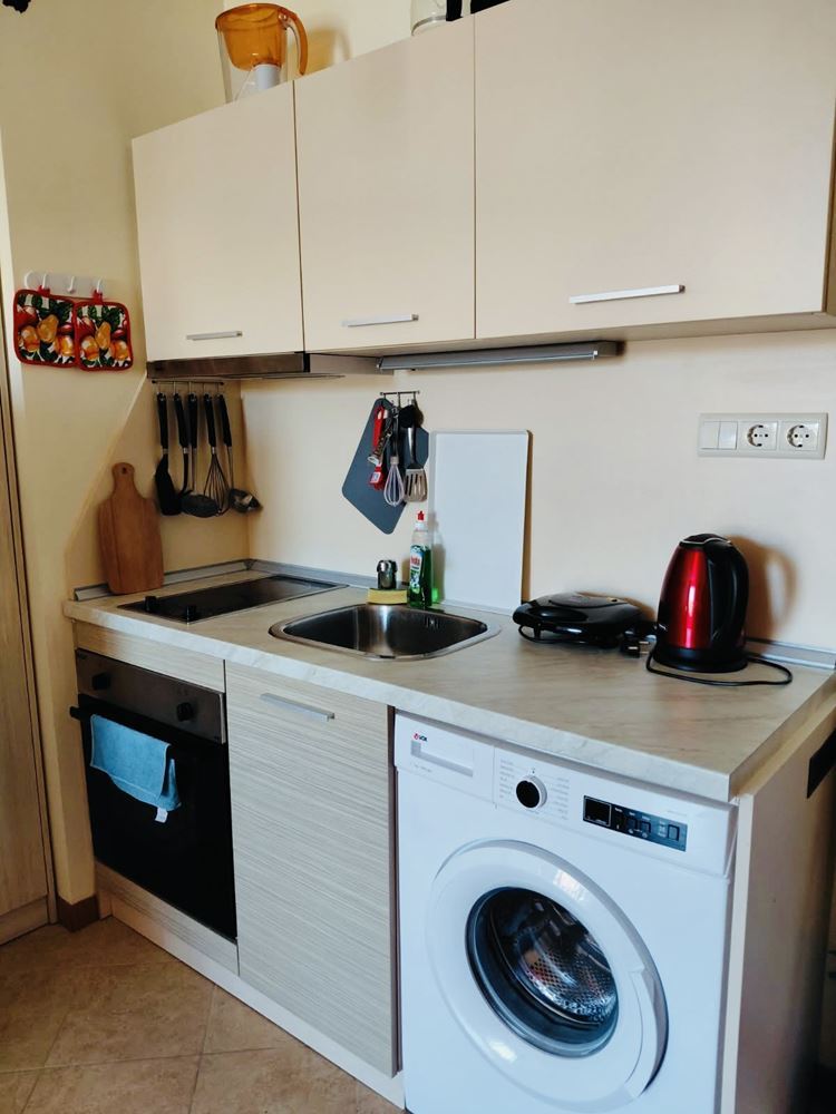 Nadmorski komfort z widokiem na basen – apartament z jedną sypialnią w prestiżowym kompleksie w Słonecznym Brzegu