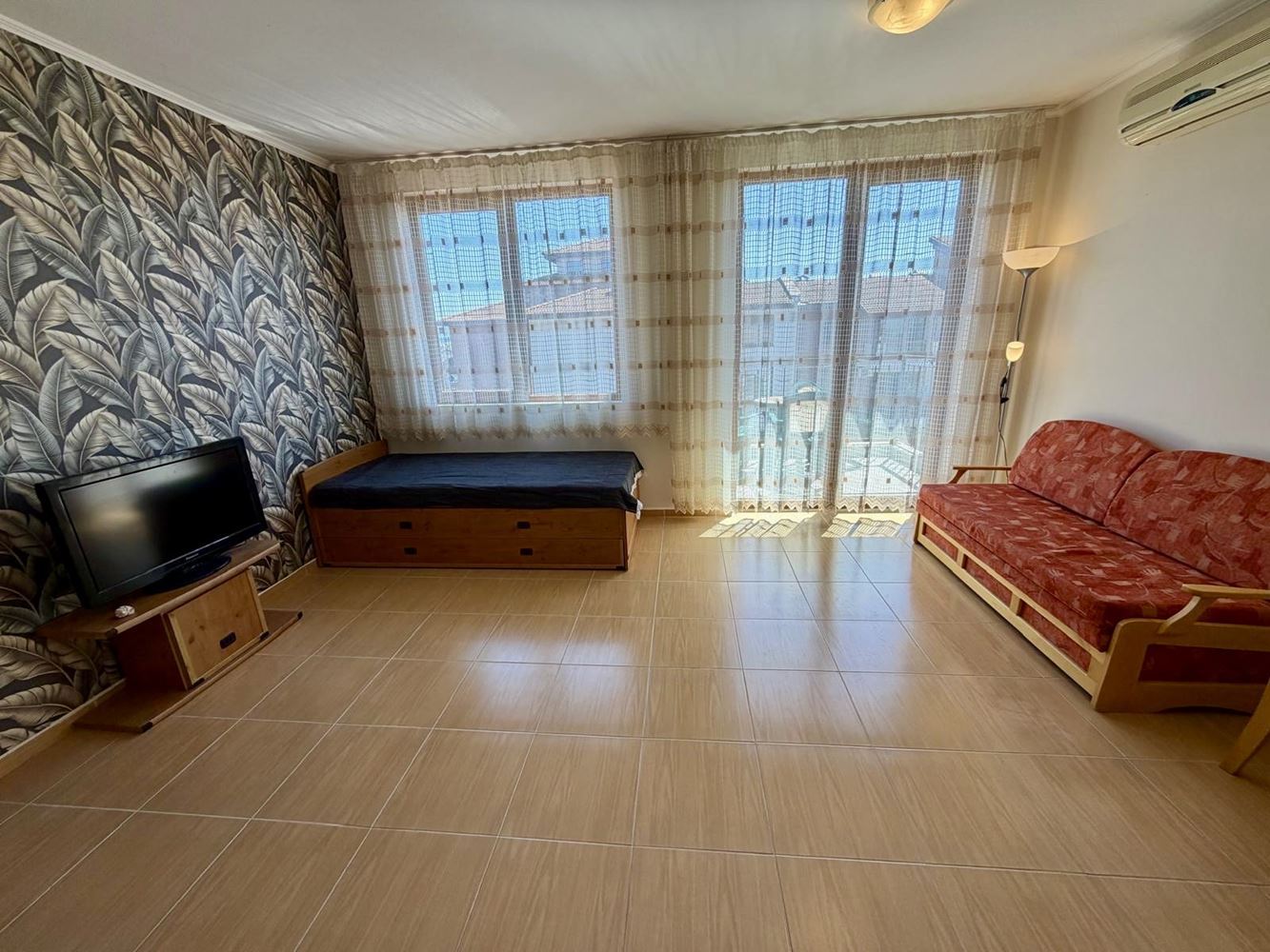 Panoramiczne studio z zachwycającym widokiem na morze w Nesebyrze – gotowe do zamieszkania