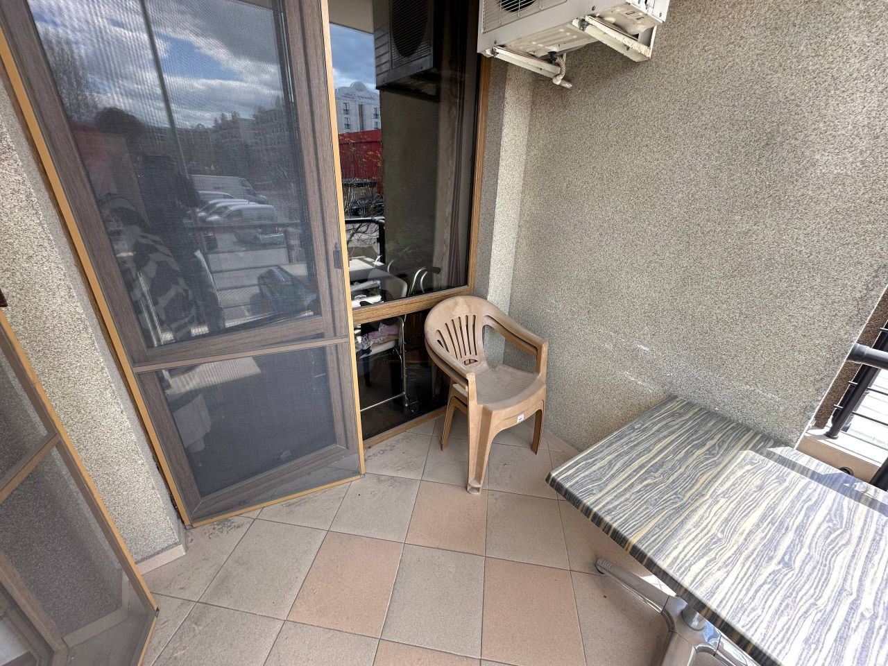 Dwupokojowe mieszkanie w Słonecznym Brzegu – w pełni umeblowana nieruchomość z doskonałą lokalizacją i całoroczną infrastrukturą