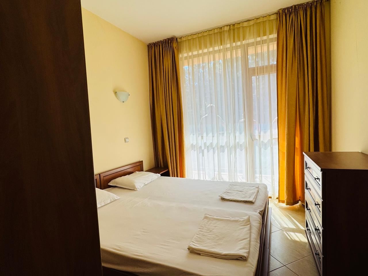 Apartament z jedną sypialnią i widokiem na basen – tylko 300 m od morza w Słonecznym Brzegu