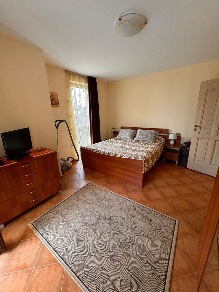 Przestronny apartament z jedną sypialnią w całorocznym kompleksie – doskonały wybór do zamieszkania i inwestycji