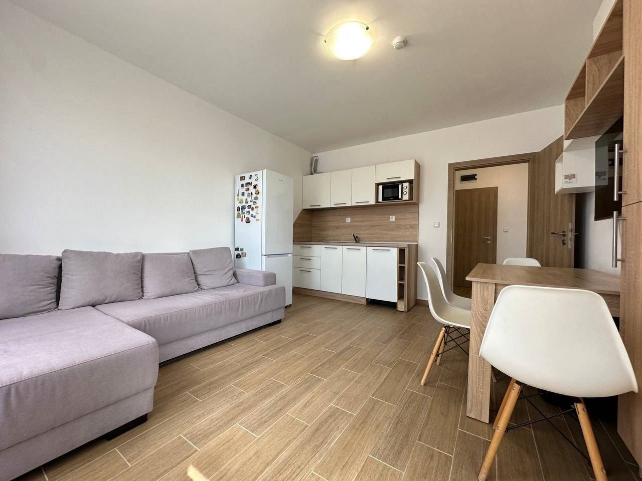 Trzypokojowe mieszkanie w elitarnym kompleksie w Sunny Beach – nowoczesny luksus, komfort i morska atmosfera