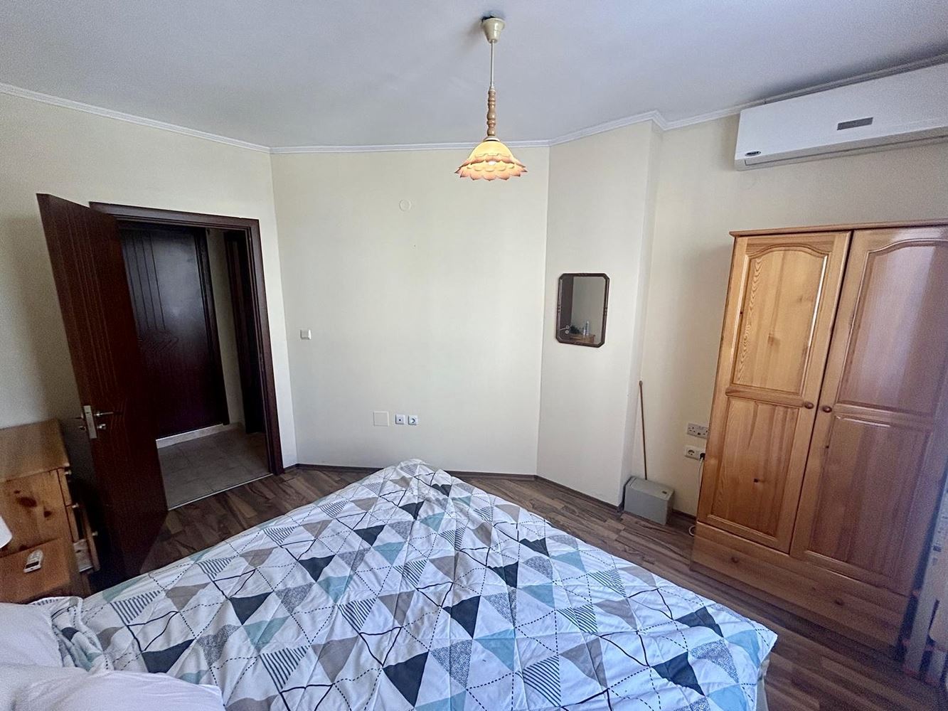 Przestronny apartament z jedną sypialnią i widokiem na zieleń w Nesebyrze – gotowy do zamieszkania