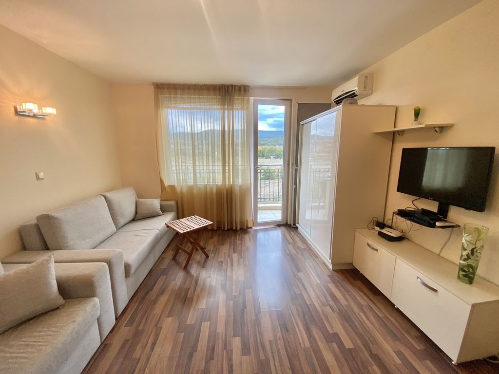 Stylowe studio na Słonecznym Brzegu – gotowe do zamieszkania lub wynajmu, kilka minut od plaży