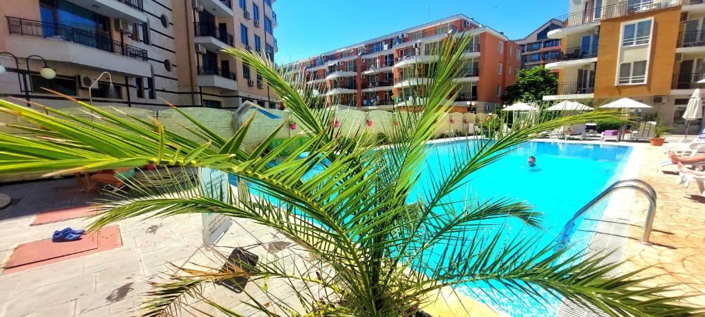 Przestronne mieszkanie z dwiema sypialniami w Słonecznym Brzegu – w pełni umeblowane, doskonała lokalizacja i gotowe na dochodową inwestycję