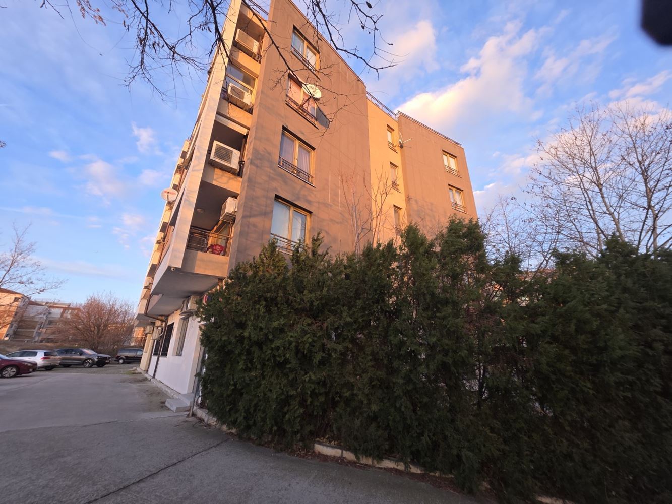 Nessebar: luksusowe mieszkanie z dwiema sypialniami i panoramicznym widokiem na morze – 183 m² przestrzeni, komfortu i stylu