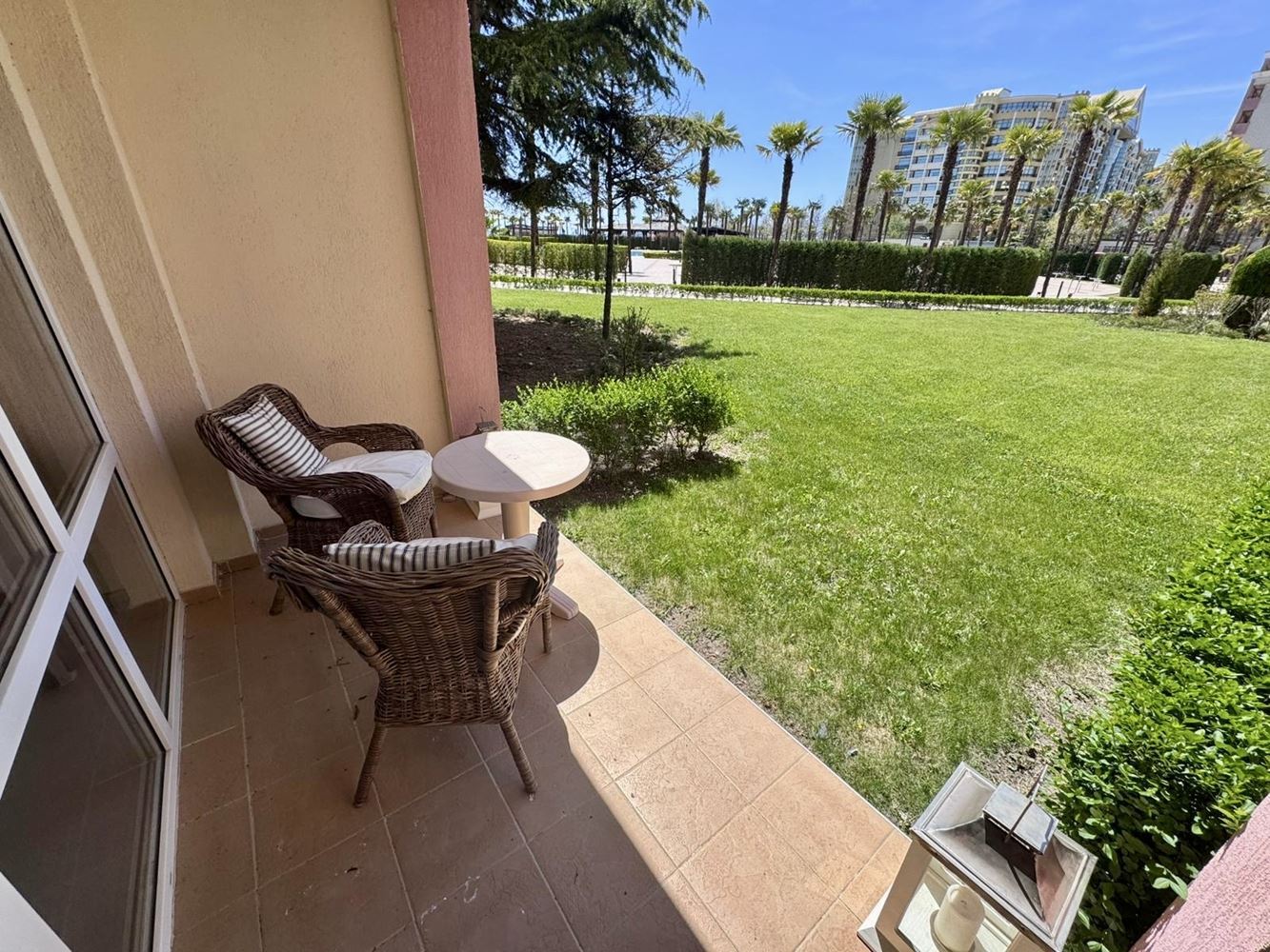  Luksusowe mieszkanie z jedną sypialnią w prestiżowym kompleksie pierwszej linii – komfort, styl i nieskończone udogodnienia