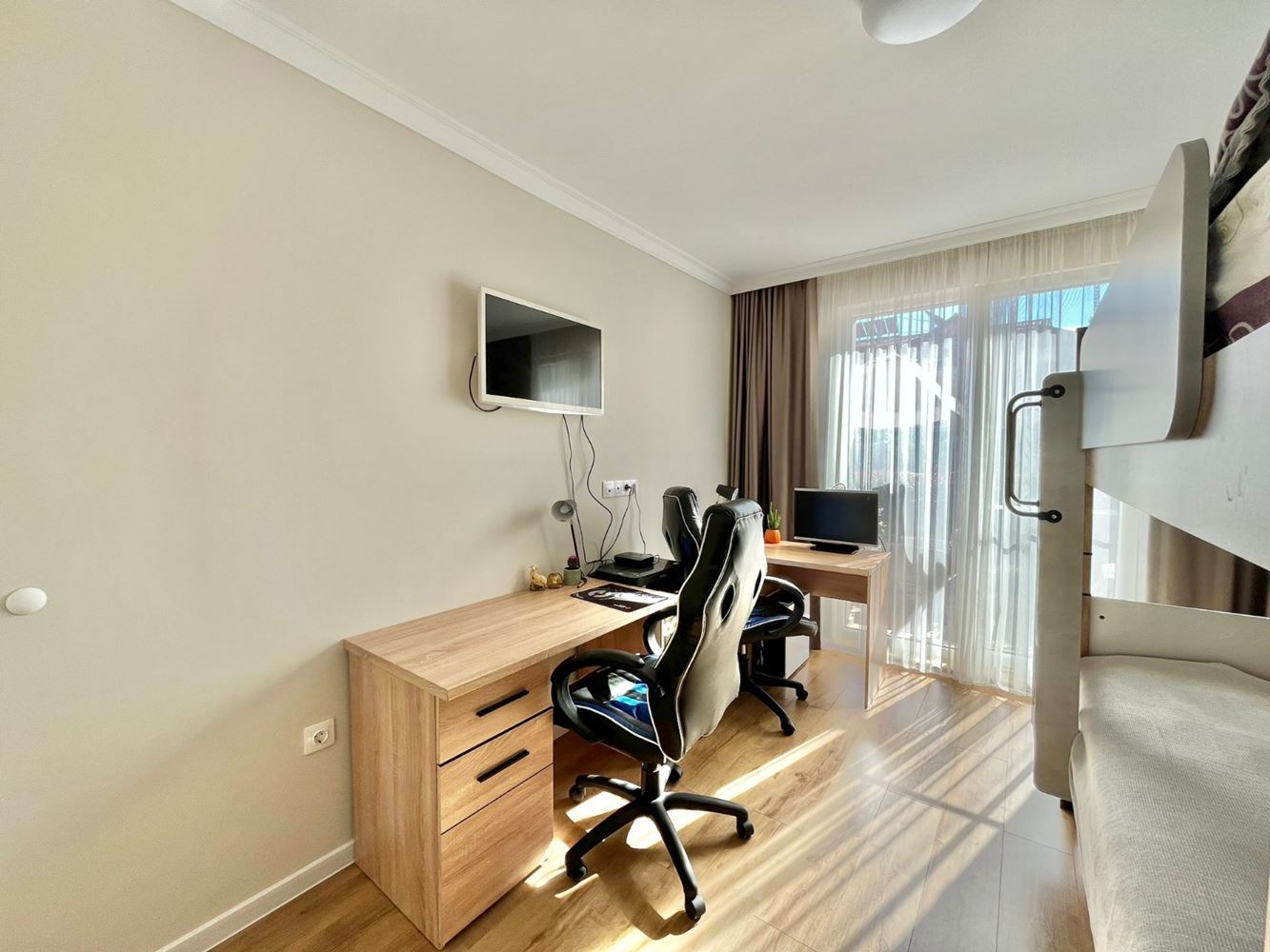 Dwupoziomowy apartament z dwiema sypialniami w centrum Rawdy – luksus, komfort i doskonała lokalizacja blisko morza