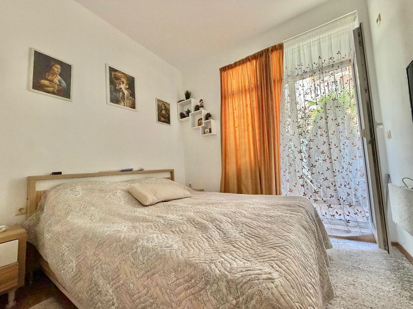 Apartament z jedną sypialnią i prywatnym ogródkiem w Rawdzie – tylko 200 m od morza