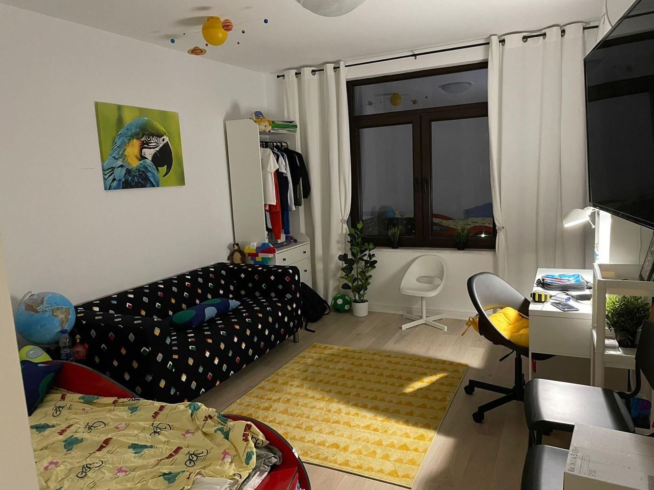 Przestronne pięciopokojowe mieszkanie z panoramą morza w Pomorie – komfort, styl i funkcjonalność dla dużej rodziny