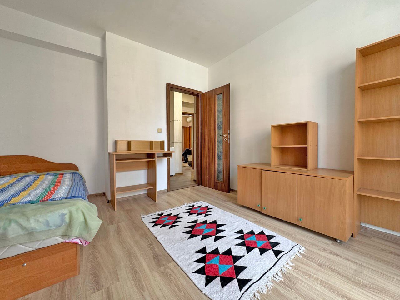 Przestronny apartament z trzema sypialniami do całorocznego zamieszkania w dzielnicy Czerno More w Nesebyrze