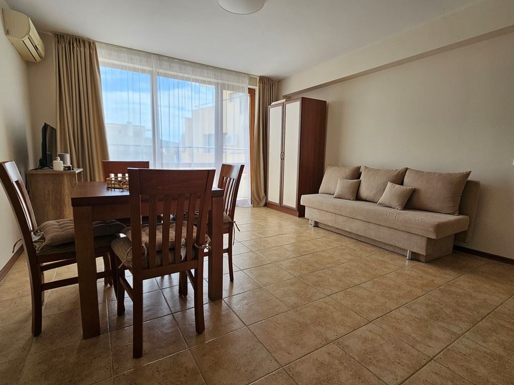 Apartament z jedną sypialnią z panoramicznymi widokami i doskonałą lokalizacją w Słonecznym Brzegu