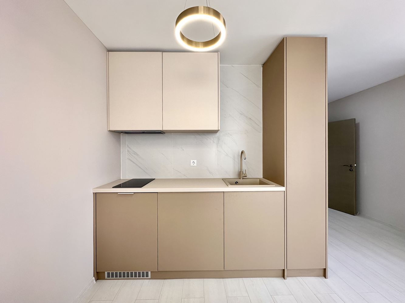 Przytulne mieszkanie z jedną sypialnią z widokiem na basen i tereny zielone w Słonecznym Brzegu – gotowe do użytku