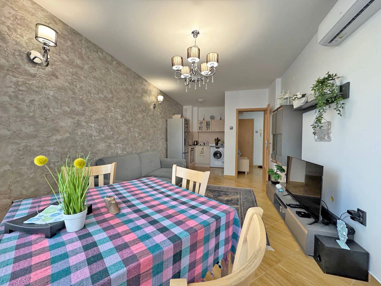 Stylowy apartament z jedną sypialnią z widokiem na basen w kurorcie Słoneczny Brzeg