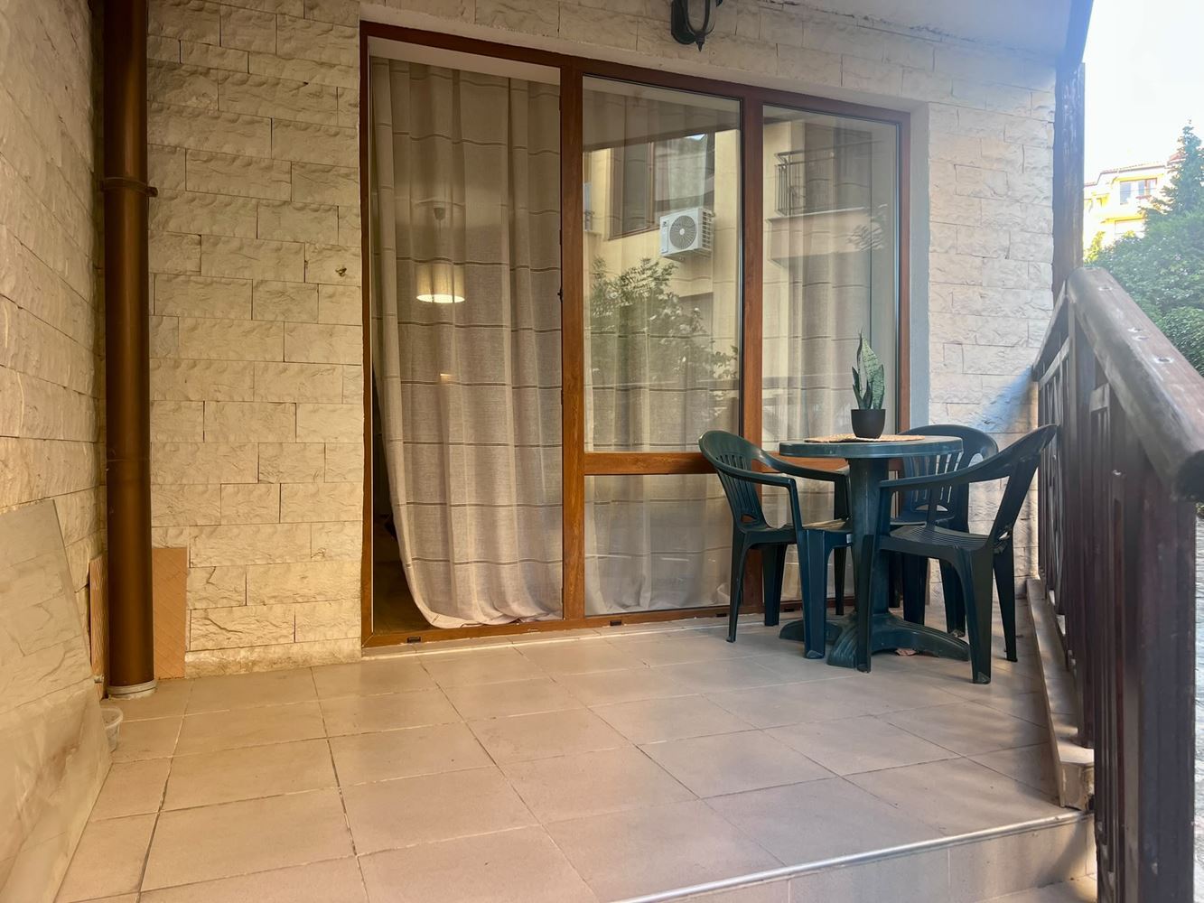 Studio z designerskim remontem w Świętym Własie – zaledwie 200 m od morza