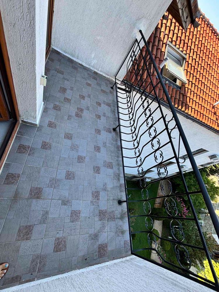 Przytulne mieszkanie z jedną sypialnią i panoramicznym widokiem na morze w Sveti Vlas