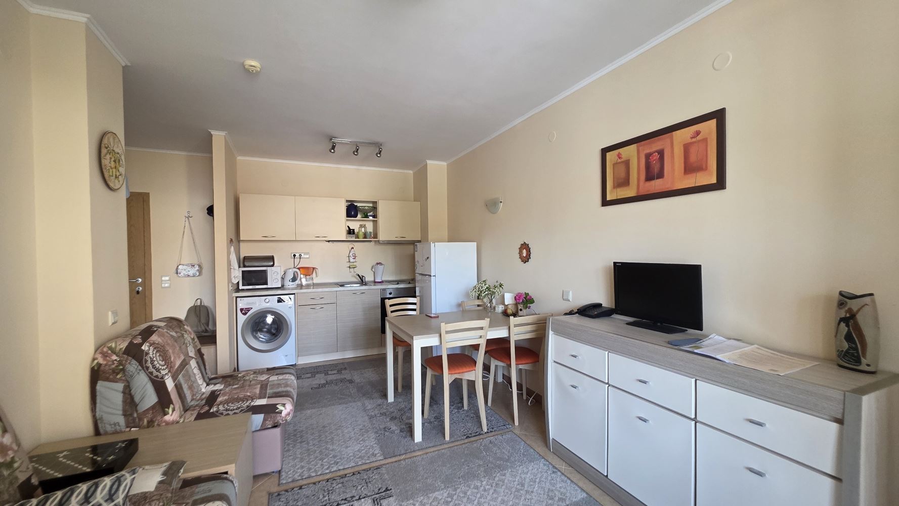 Luksus, komfort i doskonała inwestycja – apartament z jedną sypialnią z widokiem na basen w prestiżowym kompleksie w Słonecznym Brzegu