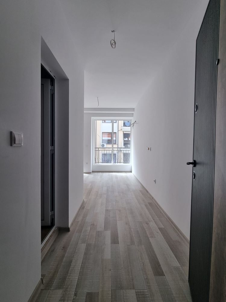 Mieszkanie z jedną sypialnią w Sveti Vlas bez opłat eksploatacyjnych – komfort i spokój 400 m od morza