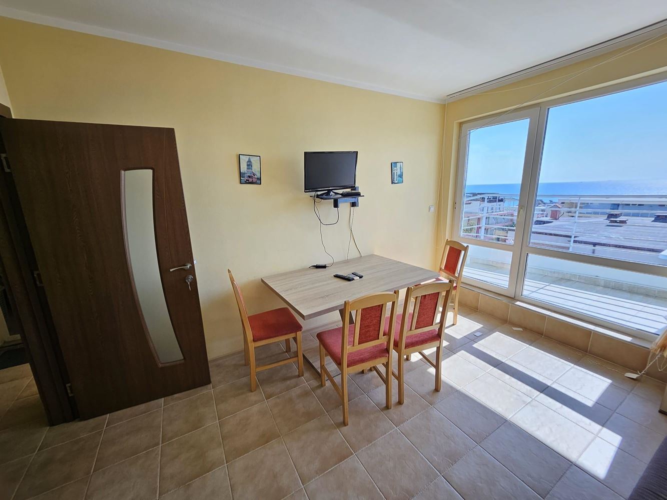 Mieszkanie z jedną sypialnią i panoramicznym widokiem na morze w Sveti Vlas