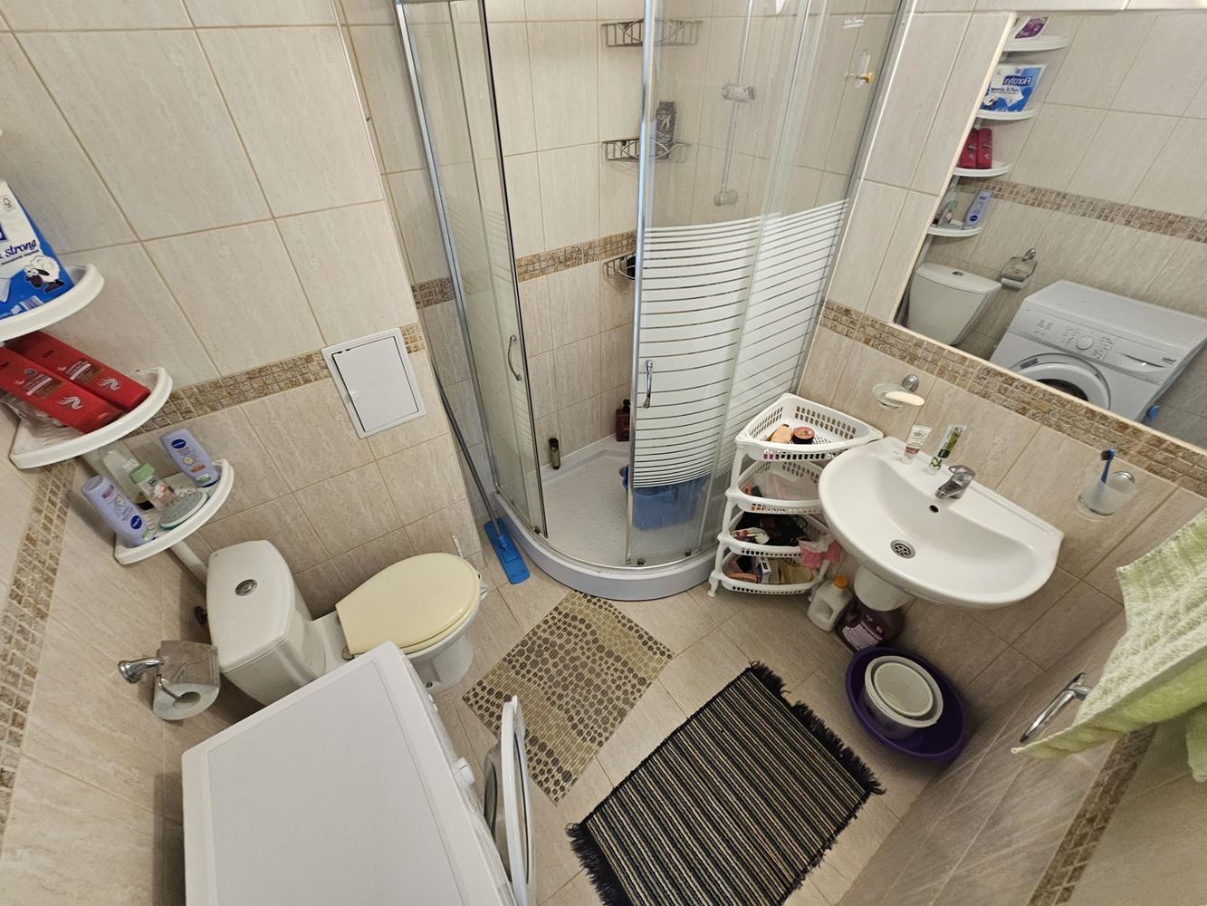 Apartament z jedną sypialnią wśród zieleni, w kompleksie z basenem i placem zabaw